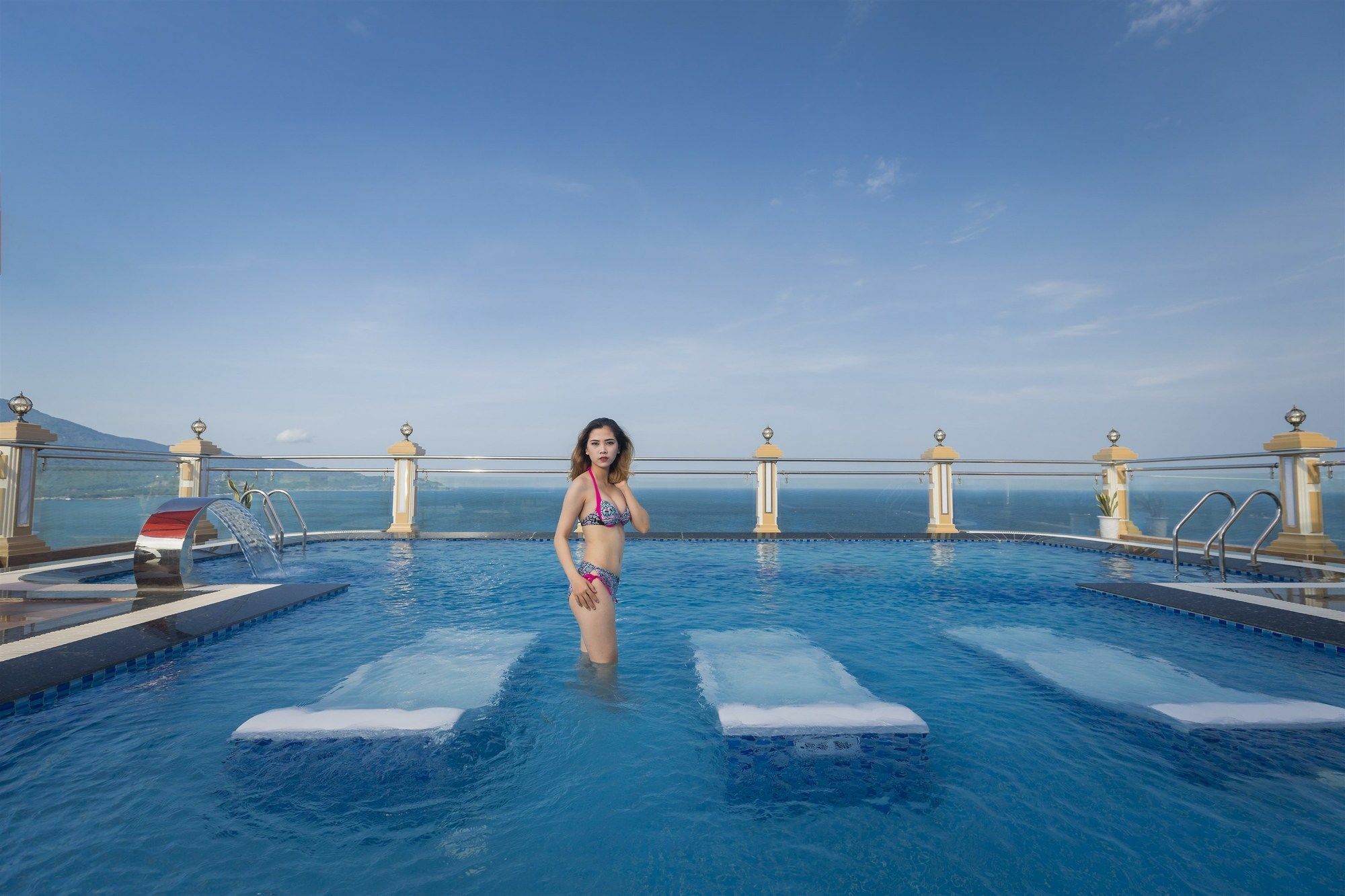 7 Seven Sea Hotel Da Nang Exteriör bild