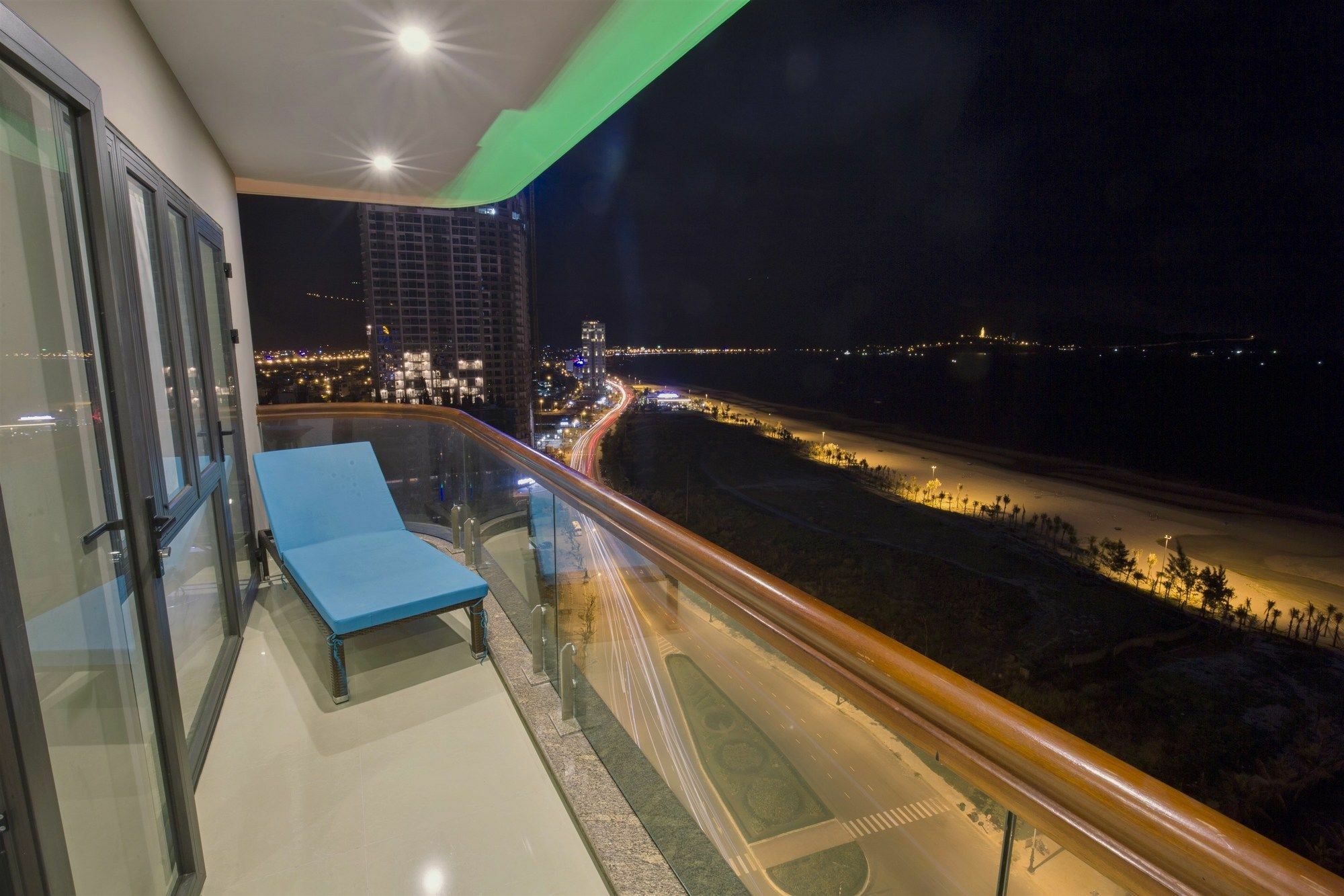 7 Seven Sea Hotel Da Nang Exteriör bild