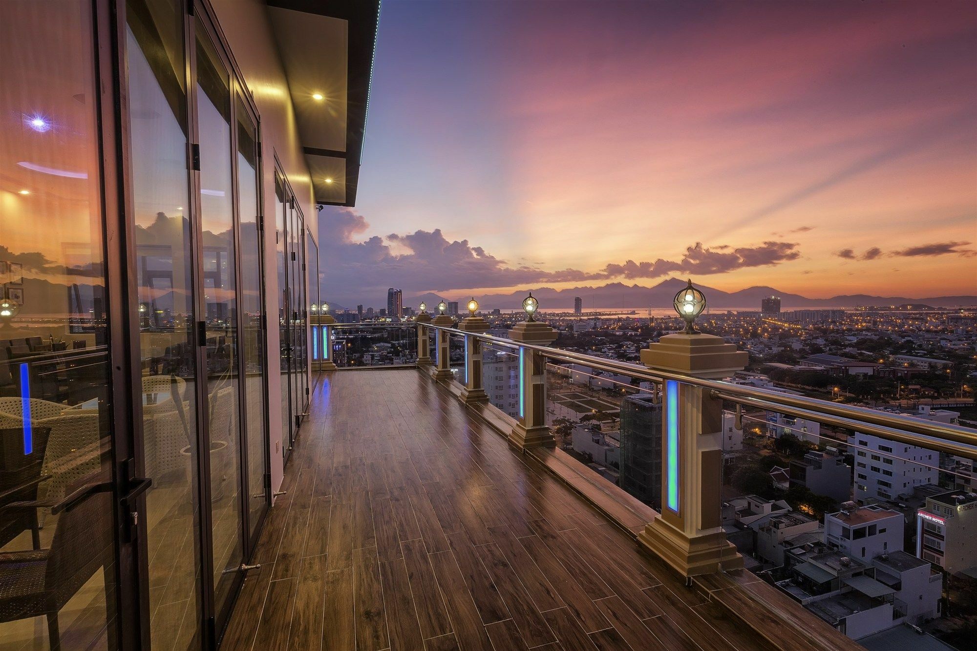 7 Seven Sea Hotel Da Nang Exteriör bild